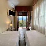 Allende In Dei Marmi * フォルテ・デイ・マルミ