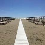 Дом отдыха Allende In Dei Marmi *
