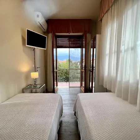 Allende In Dei Marmi * Forte dei Marmi