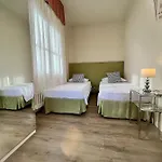 Allende In Dei Marmi Hébergement de vacances *