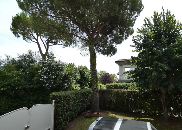 Allende In Dei Marmi 度假居 马尔米堡