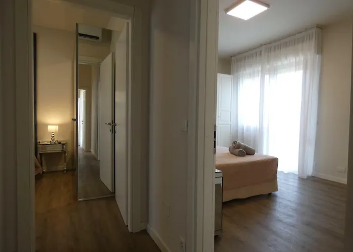 Allende In Dei Marmi * 马尔米堡