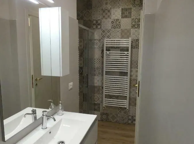 Allende In Dei Marmi