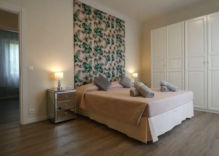 Allende In Dei Marmi Holiday home