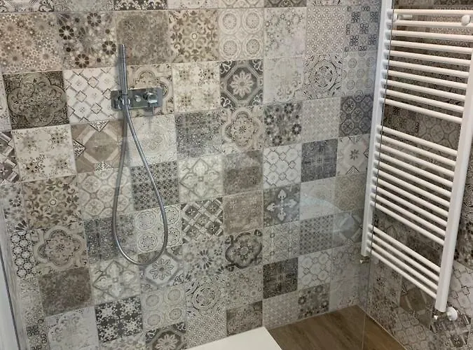 Allende In Dei Marmi