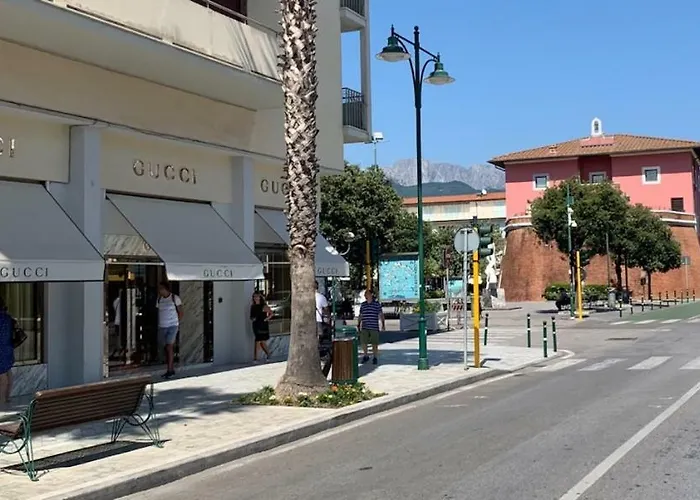 Allende In Dei Marmi